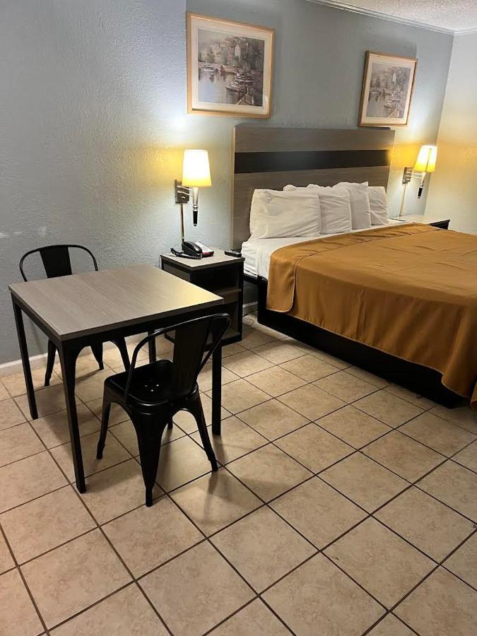 Executive Inn Mercedes Weslaco Buitenkant foto