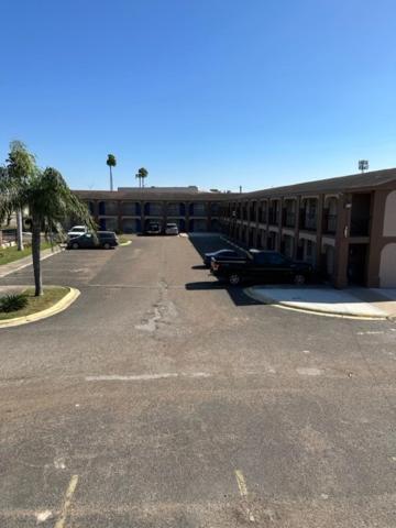 Executive Inn Mercedes Weslaco Buitenkant foto